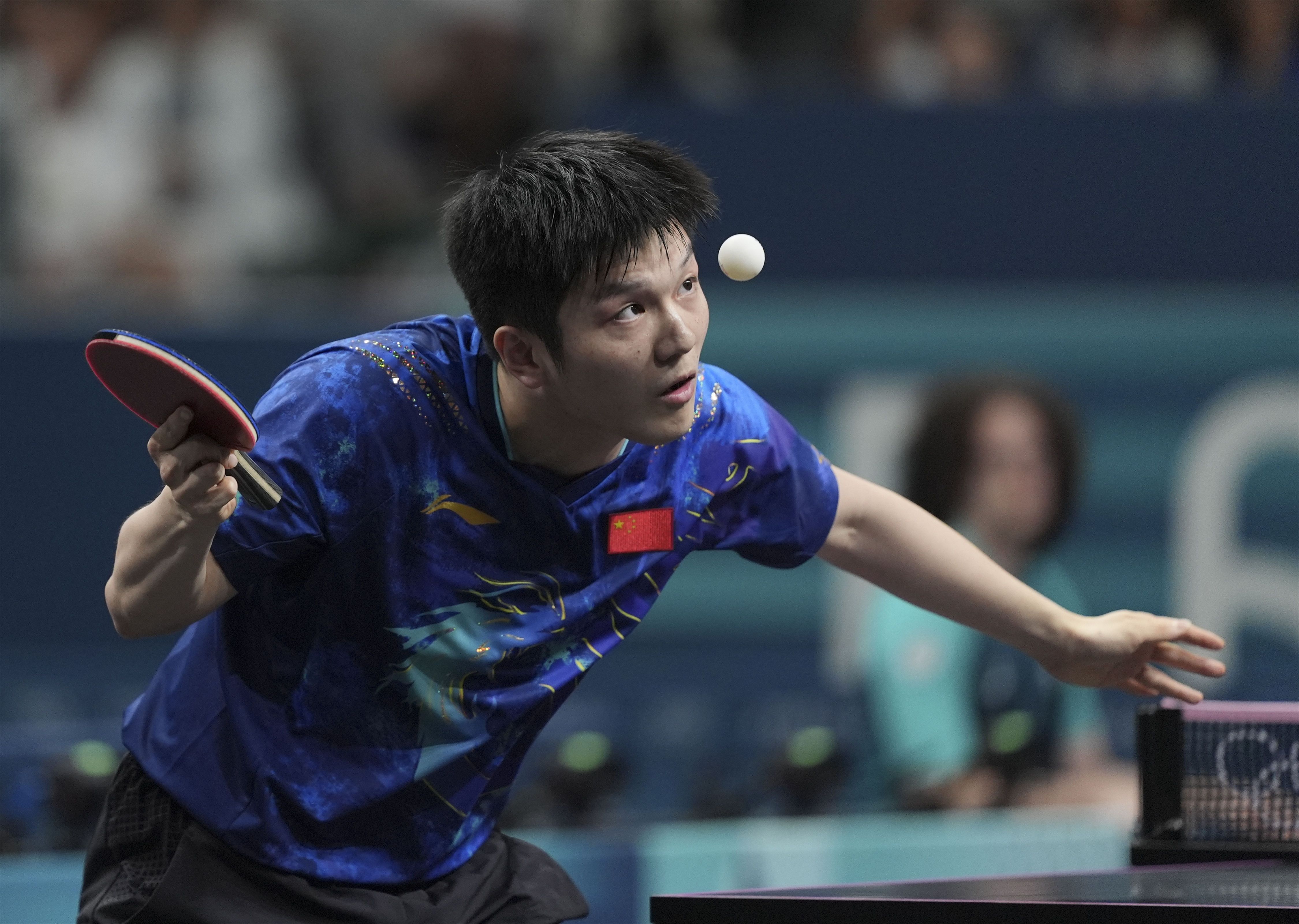 🏓乒乓球男单半决赛：樊振东4-0横扫法国选手勒布伦 晋级决赛